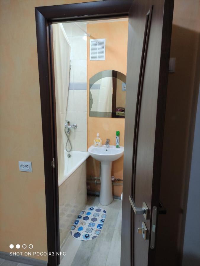 Квартира Студіо Біля Автовокзалу Kremenchuk Exterior photo